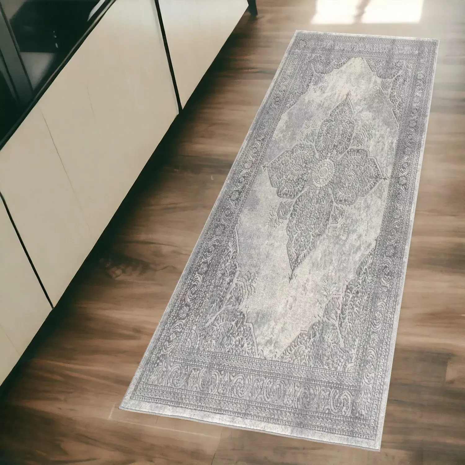 2' X 5' Gray Distressed Medallion Area Rug