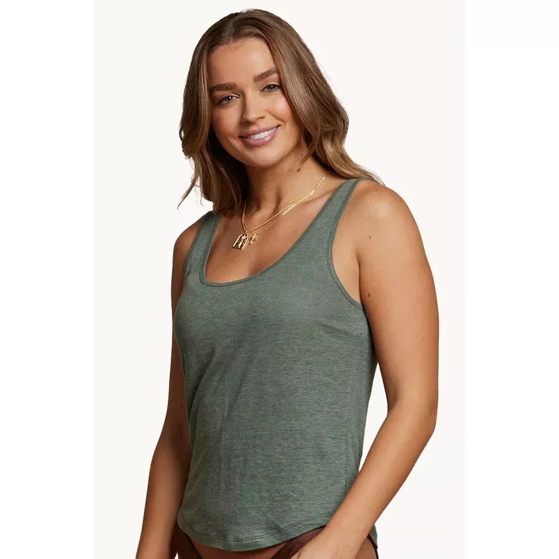 Essentials Tank