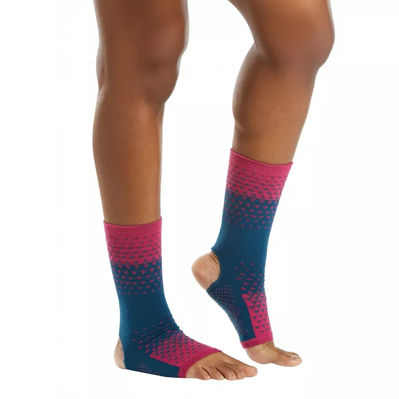 Gaiam Grippy Yoga Ankle Socks