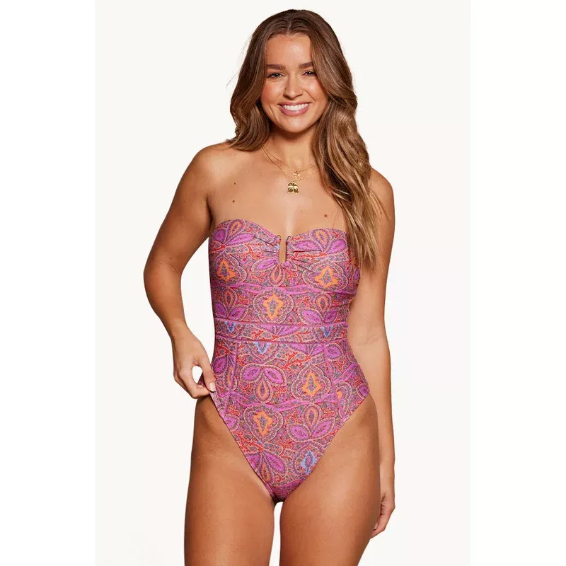 Juliette Vega One Piece